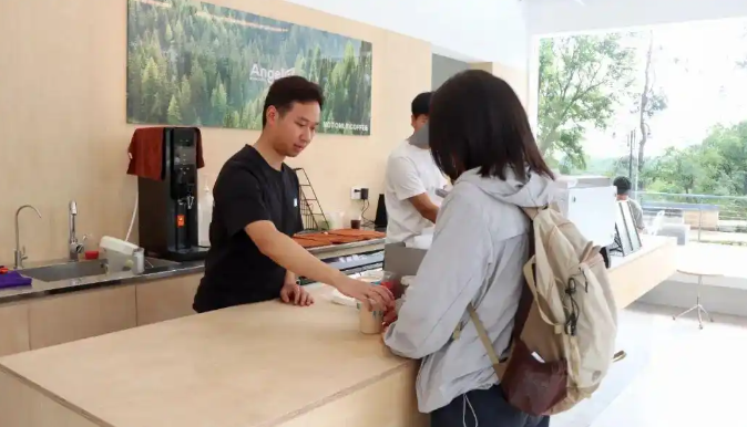捡垃圾换咖啡，江夏推出特色环保行动